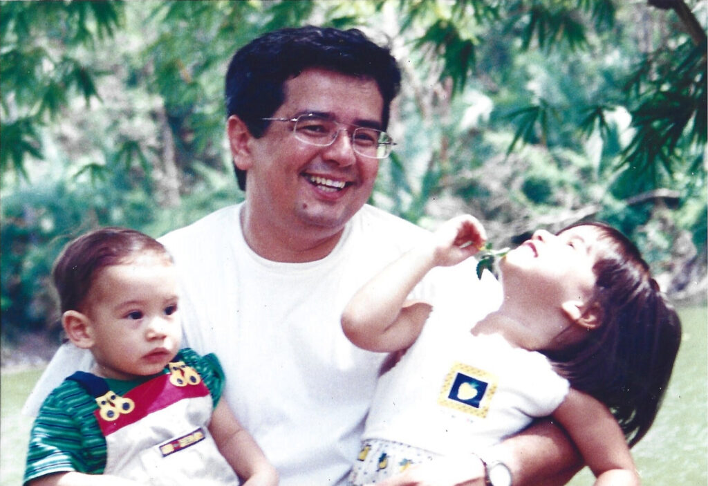 3c8d975f-3889-4fb8-8a75-1f690e0f23cd