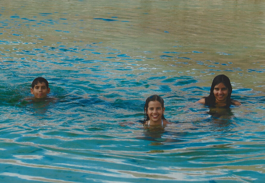 40ea3469-31ce-4808-80fb-3c350cd9219f