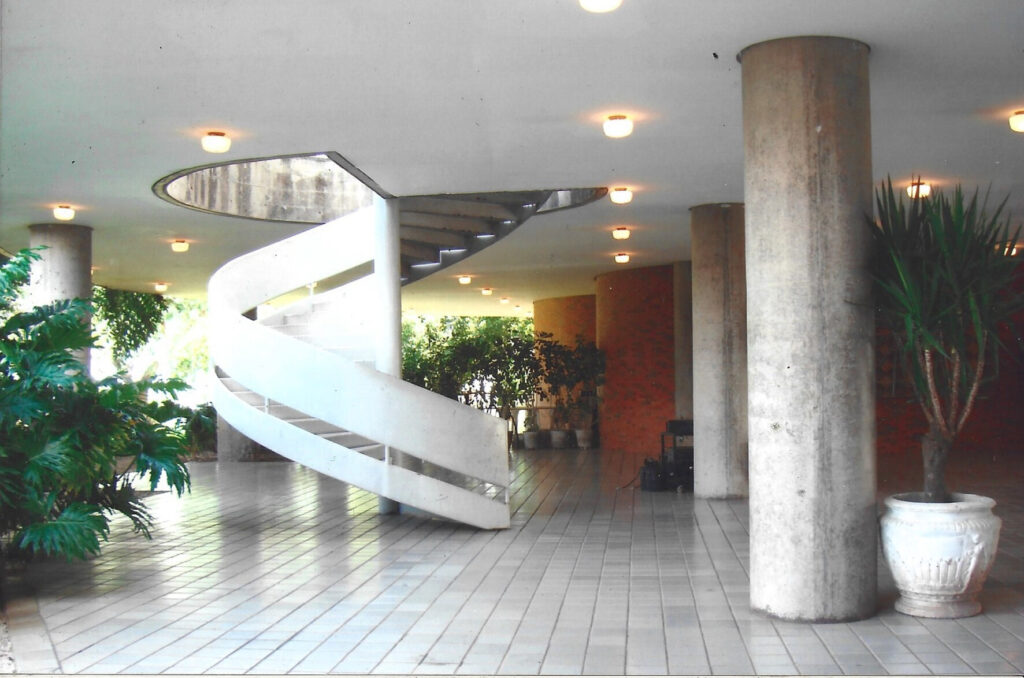 9b922f71-ae50-40e1-8204-215c5cd04fda