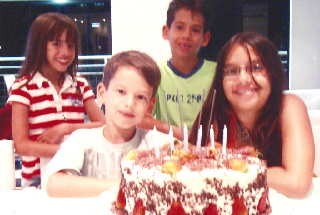 d6b450d3-6f28-45bf-bf47-c37ead8f2a30